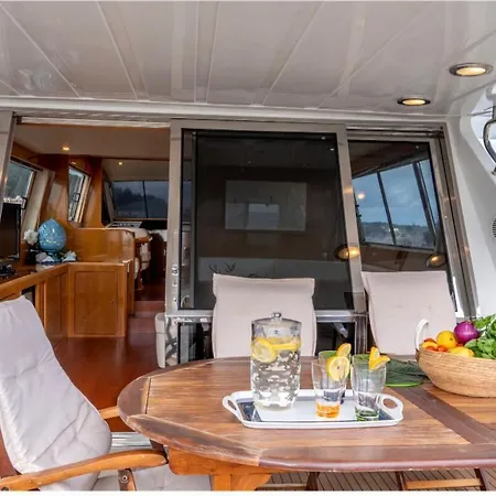 La Giorgia Boat 拉科阿梅诺